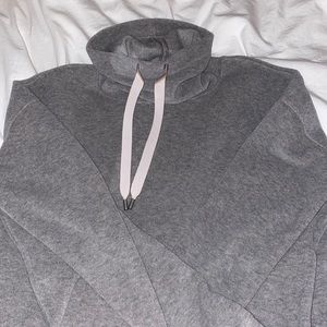 LULULEMON SWEATER